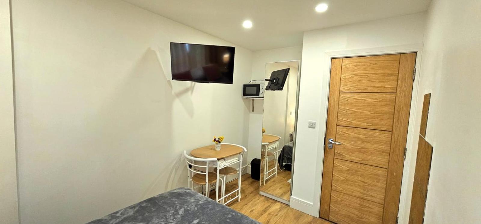 Claire Double Room Лондон Екстер'єр фото