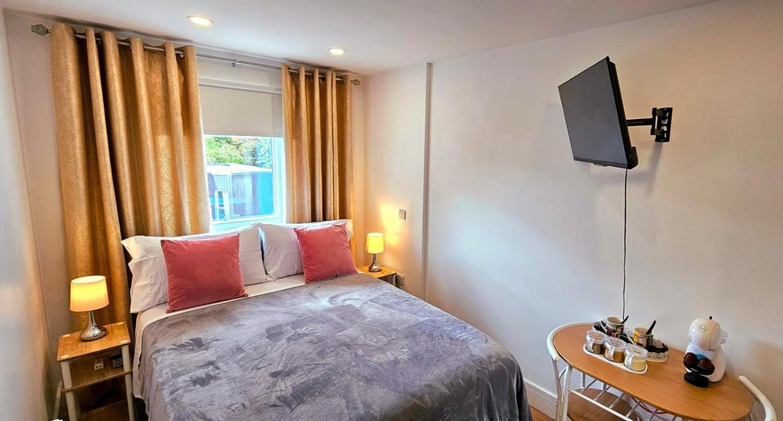 Claire Double Room Лондон Екстер'єр фото